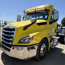 2020 FRHT Cascadia 126