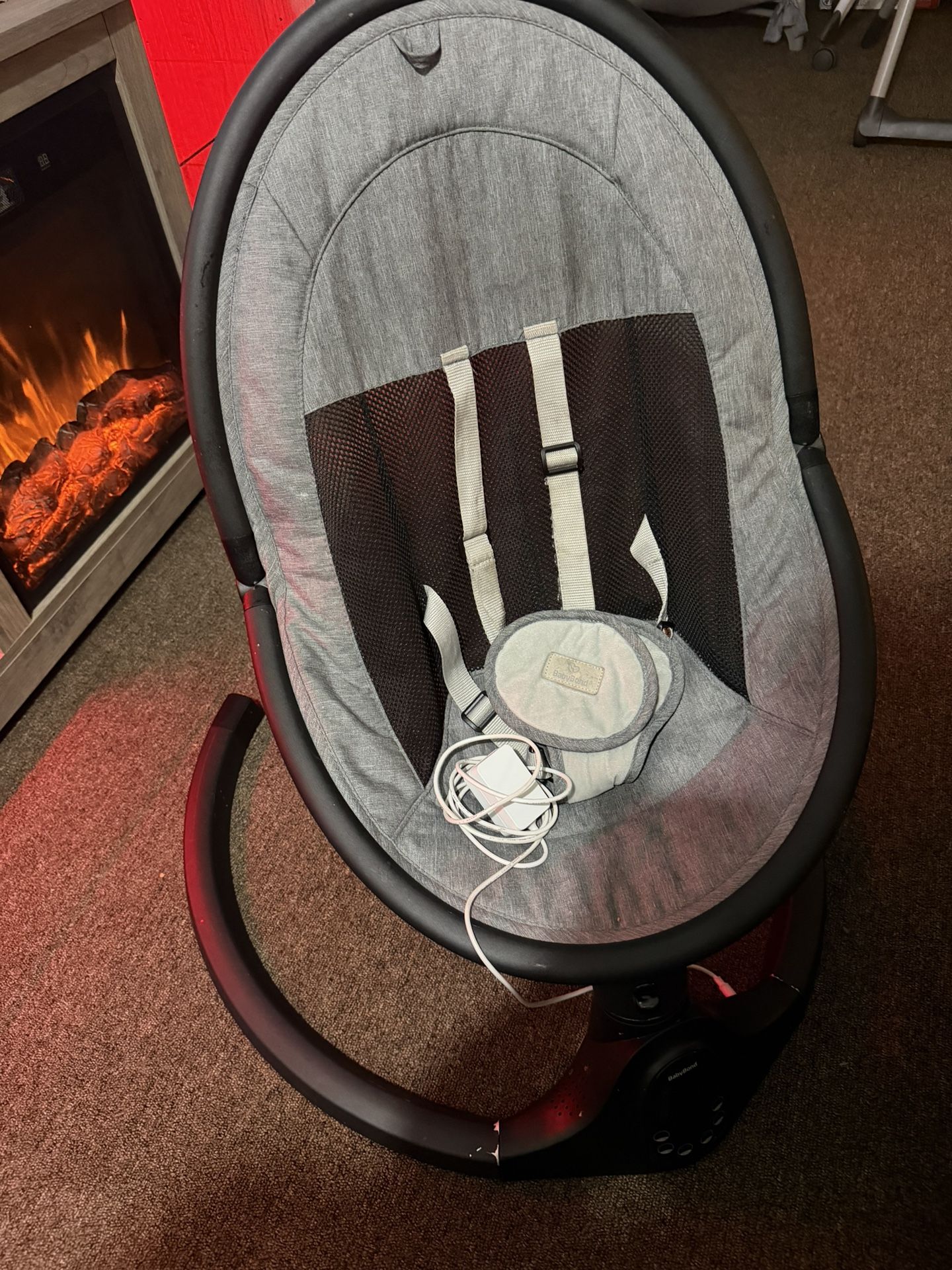 BabyBond Bluetooth Baby Swing