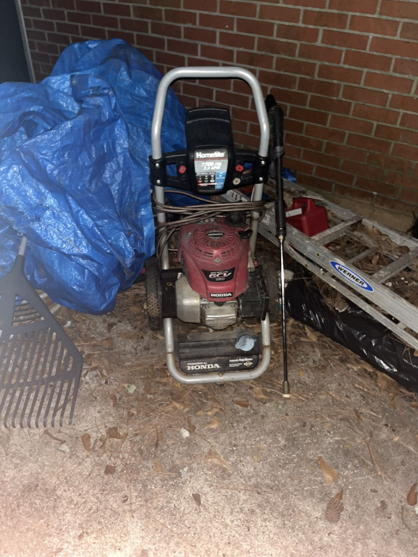 Homelite 2700 PSI Pressure Washer