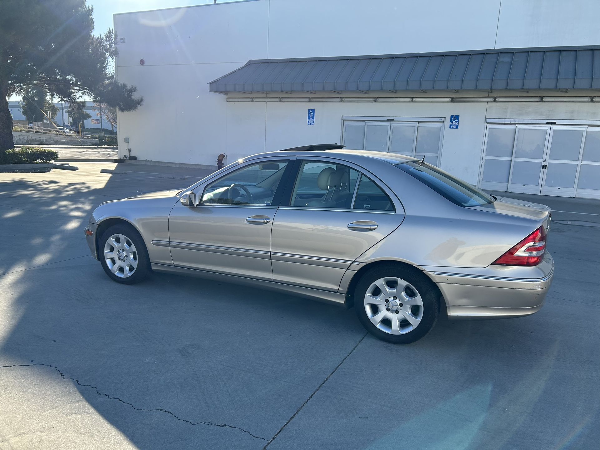 2005 Mercedes C240