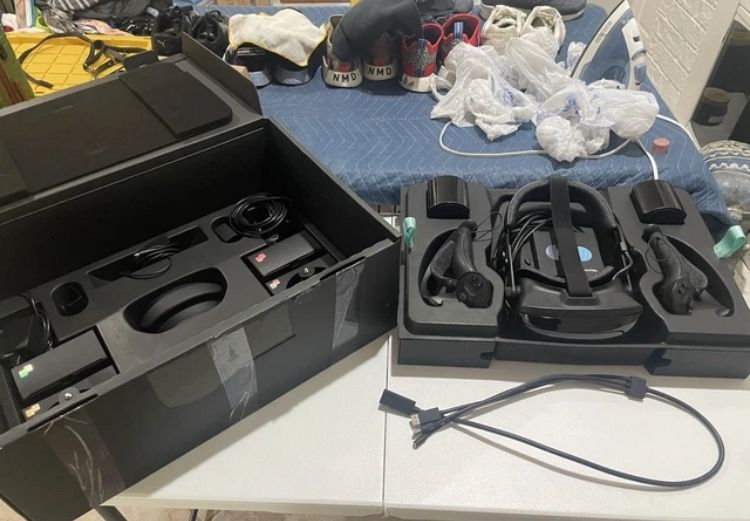 Valve Index VR Headset Full Kit - Black