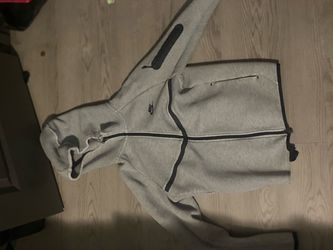 Nike Tech Fleece Full-Zip Hoodie