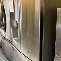 🎁Limited Time Only⏱️ 28 cu. ft. 3 Door French Door Refrigerator with Ice and Water with Single Ice