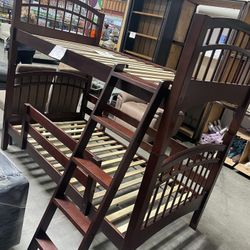 Twin Size Bunk Bed / Wood / Brand New Never Used 