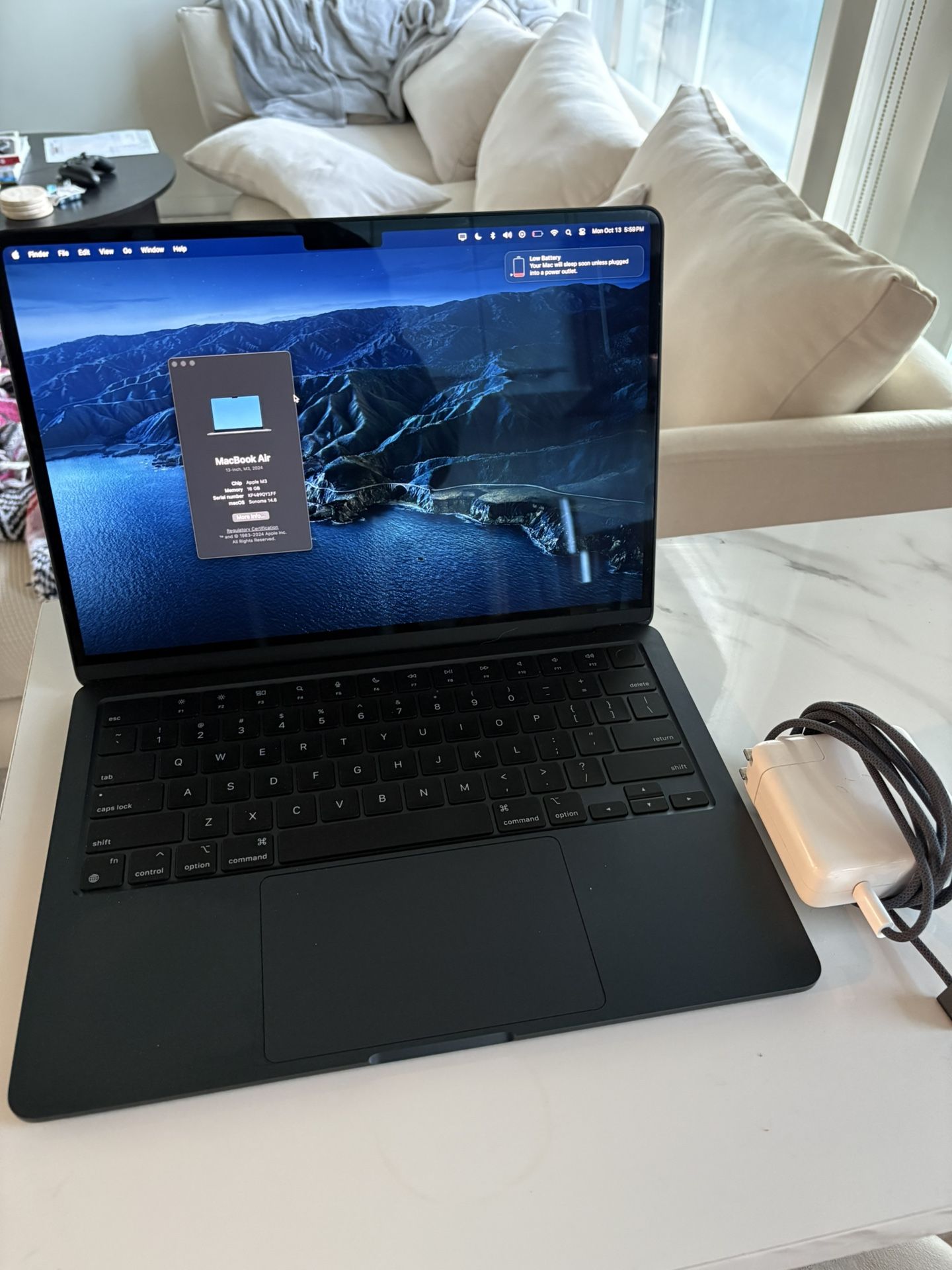 Apple MacBook Air 13", 2024