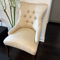 Z Gallerie Cream Tufted Accent Chair - Solid Wood