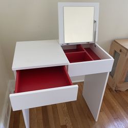 IKEA BRIMNES Dressing Table