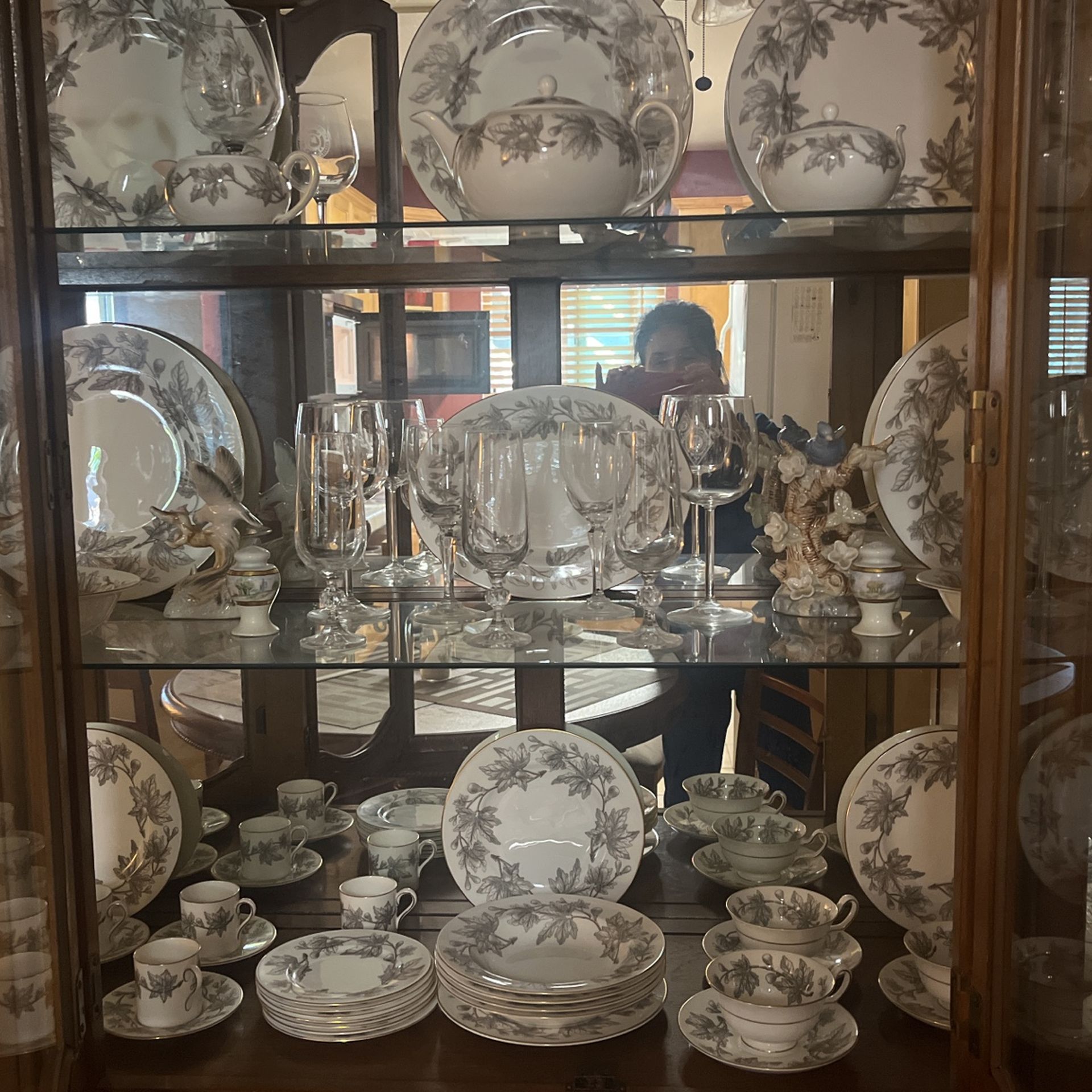 Wedgewood. Ashford Bone China. Set