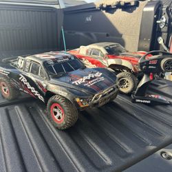 Traxxas Slash 2wd On-board Audio edition RC Truck Bundle 