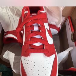 Nike Dunks red