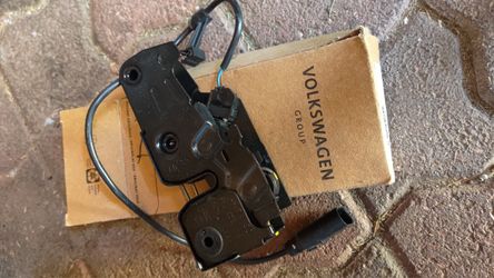  Audi Genuine Lock And Switch 