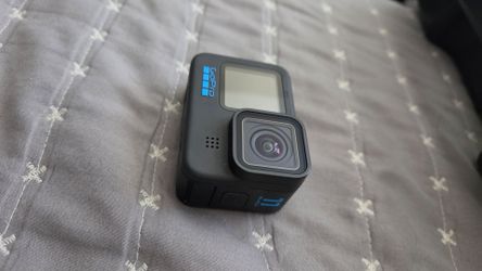 GoPro HERO11 Black 5.3K Bundle - 3 Batteries + Accessories