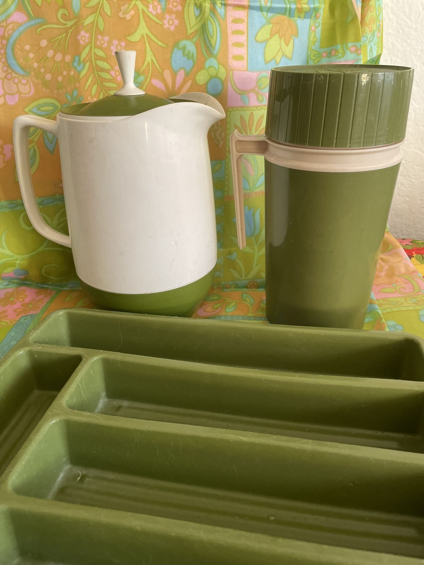 Mid Century Vintage Green Kitchen Thermos Silverware Divider Pitcher 