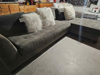 Beautiful Sectional With Lounge Totally Deep Clean Good Condition No Stains No Smell Modern Furniture