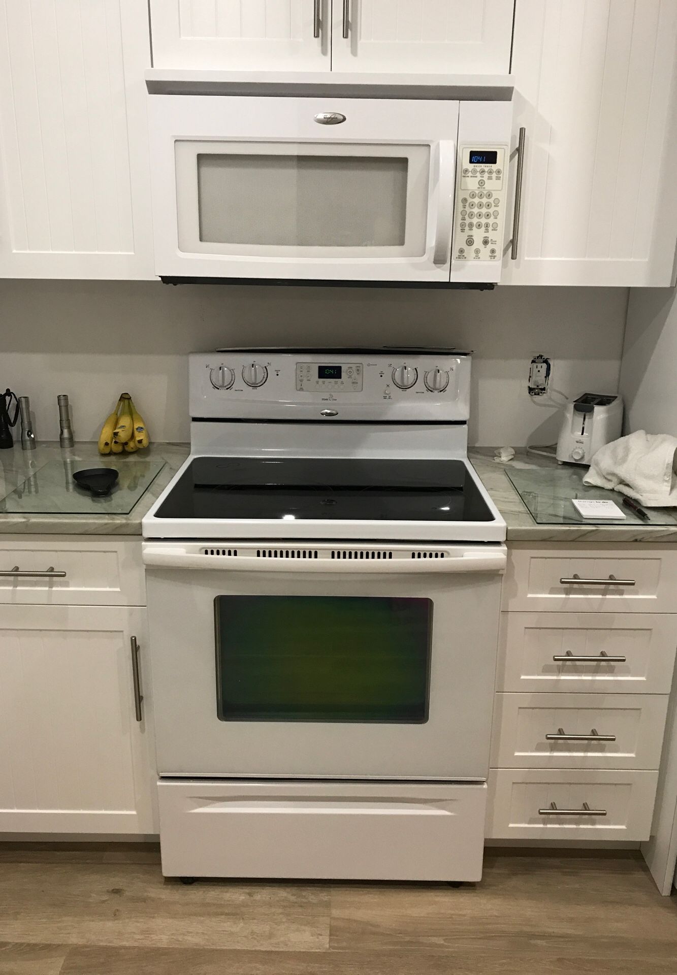 Matching white appliance package