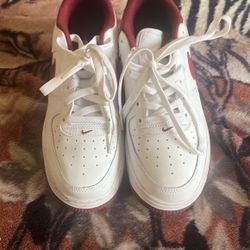 Nike Youth Shoes Size 6