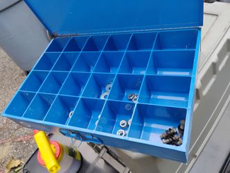 Small parts box