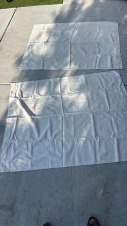 Set of curtains