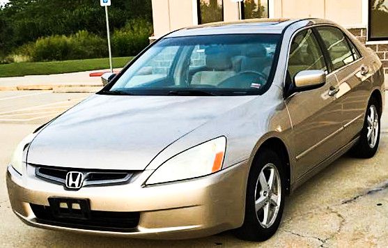 Price $$6OO Honda Accord 2004 One Owner! Excellent Condition