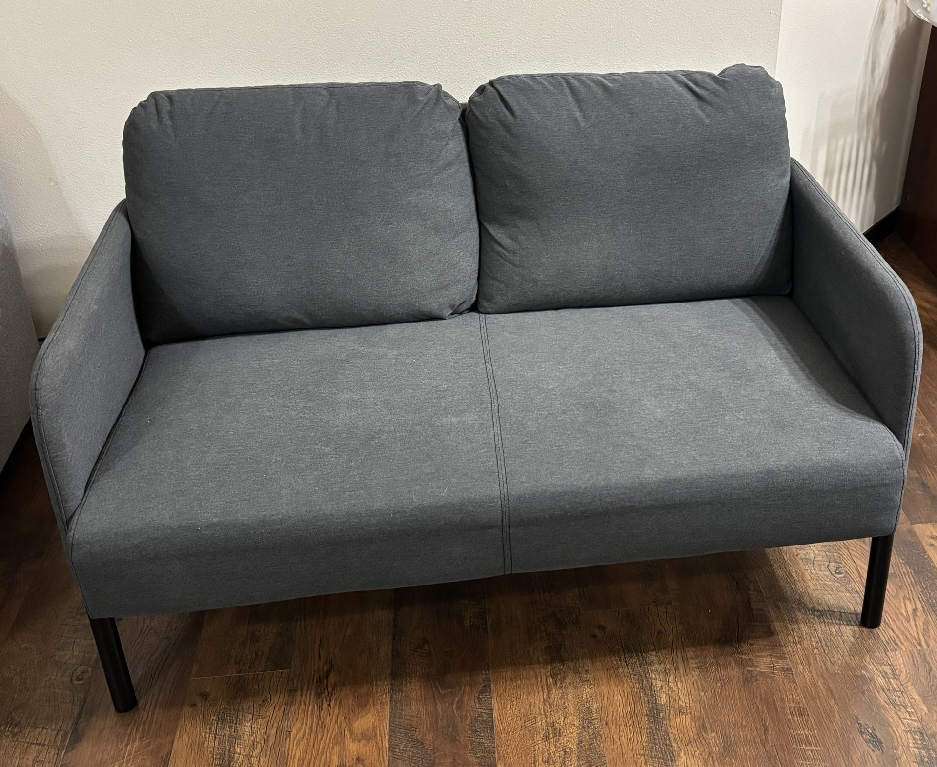 Small 2 Seater Chair/couch
