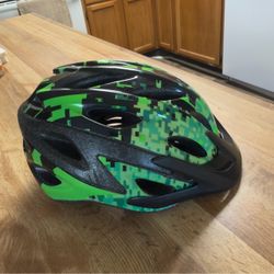 Kids Belle Axle Helmet -  Green Digital Camo