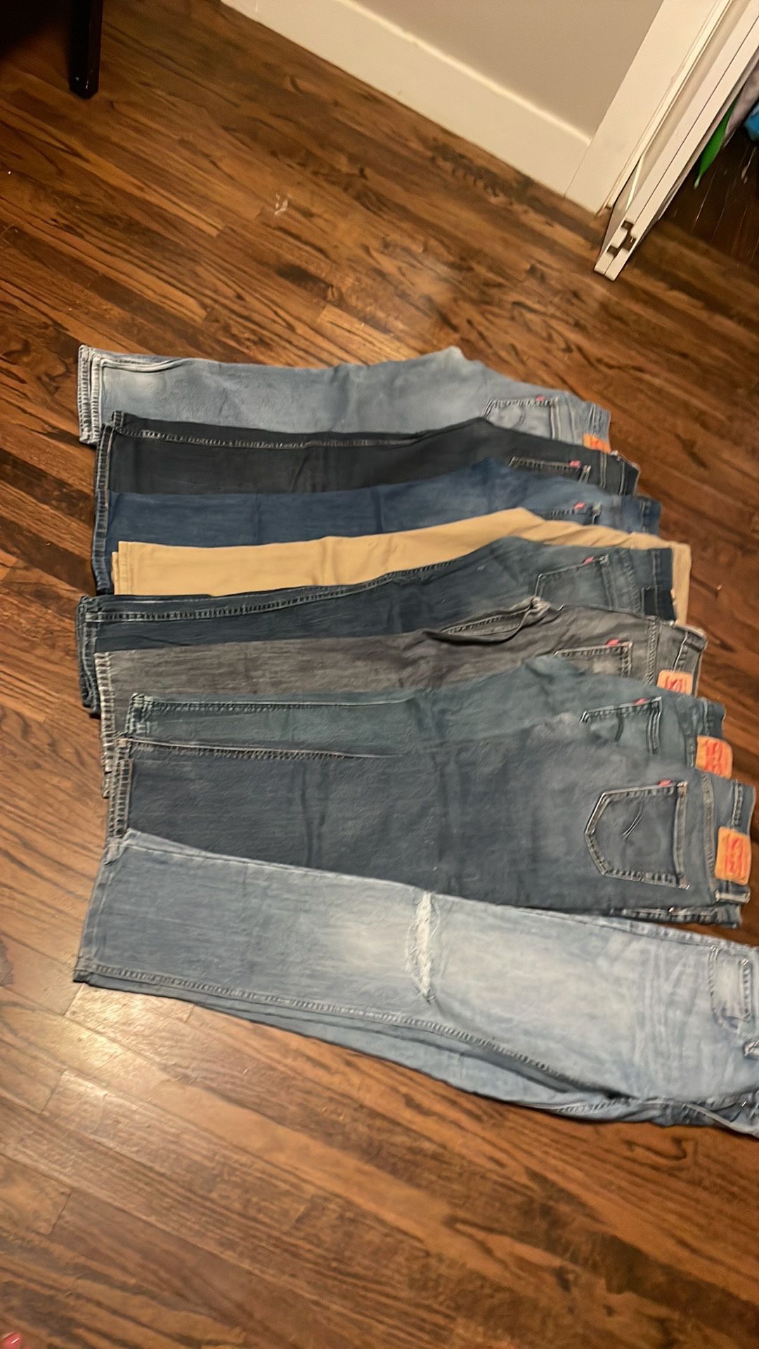 Levi’s Slim Pants Lots Of 8 Plus Gap Pant Size 32/30
