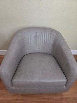 Modern gray swivel Barrel Chair - Excellent Conditon  - Must See