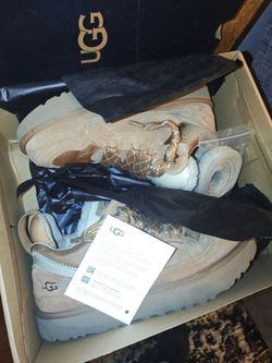 Men's ugg shoe