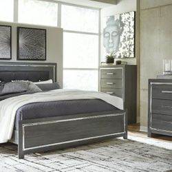 [SPECIAL] Lodanna Gray LED Panel Bedroom Set

