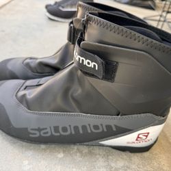 Salomon Nordic Ski Boot USA men’s 11 