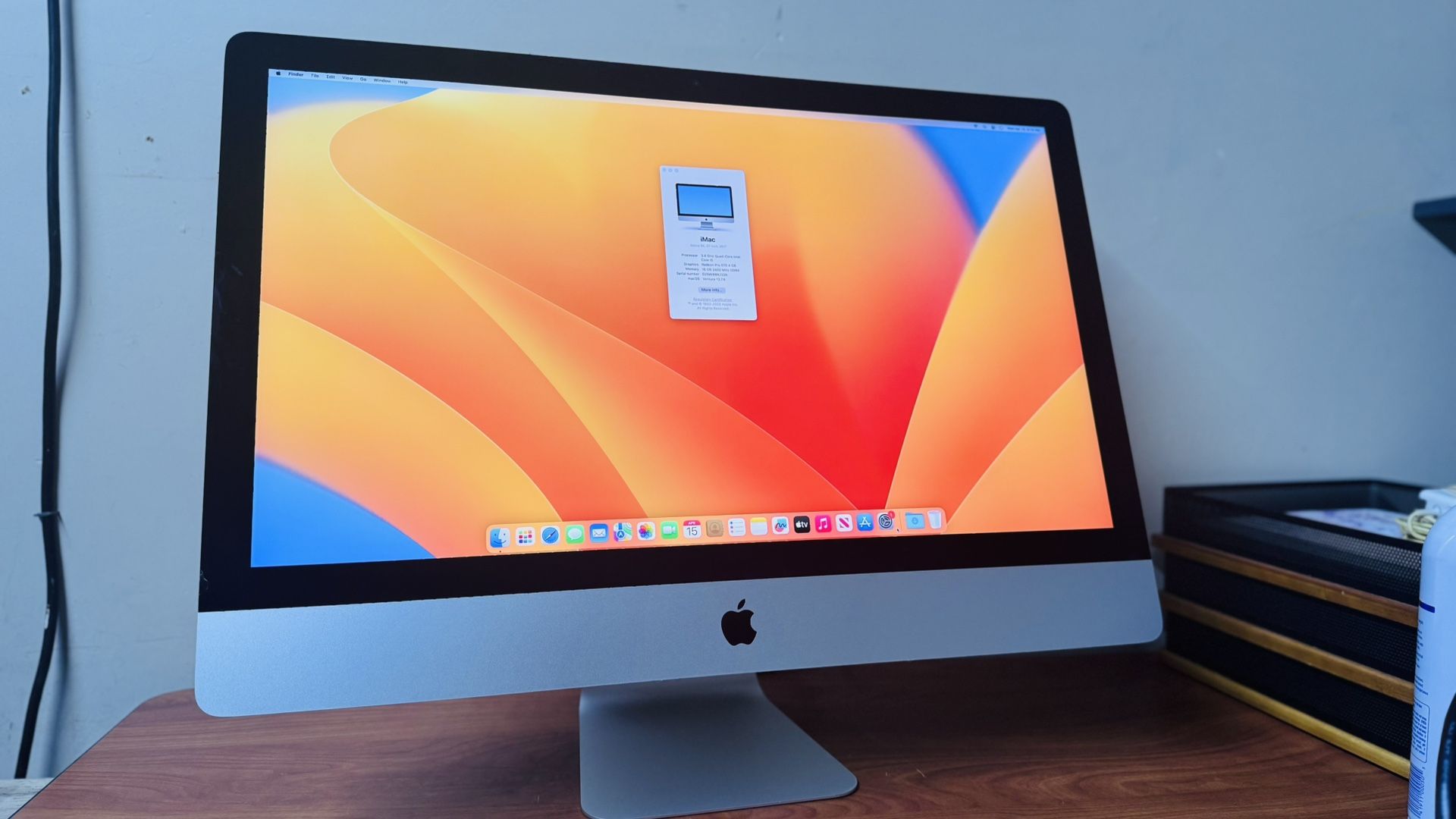 iMac 2017 5K | Intel Core i5 | 3.4 GHz | 16 GB RAM | 128SSD | macOS Venture | Radeon Pro 570X