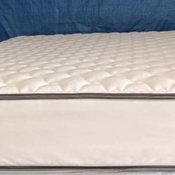 Full Size Mattress (Colchón Full Size)