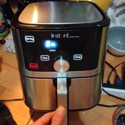 Air Fryer Instant Vortex Plus