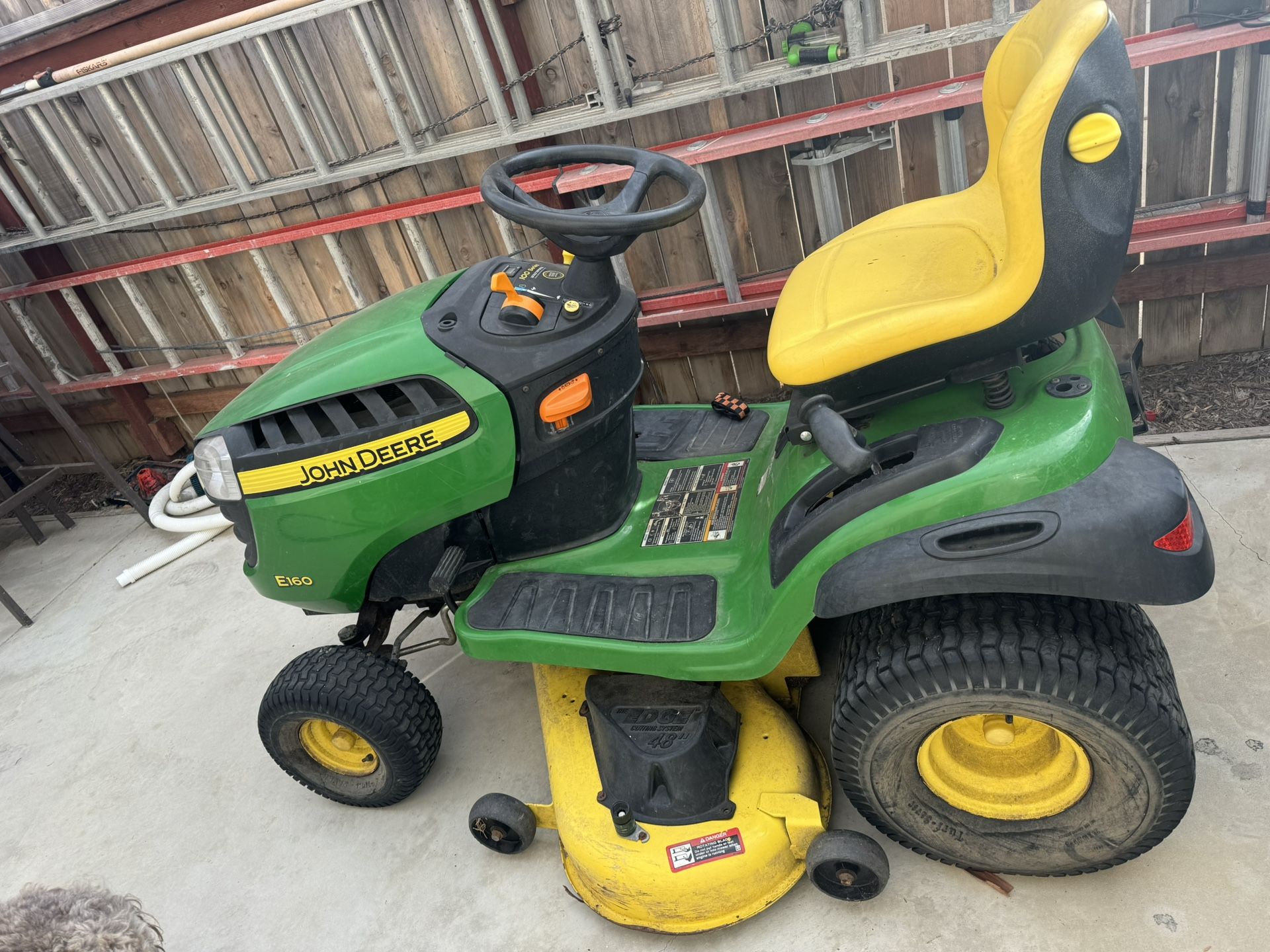 John Deere E160 riding Mower