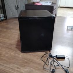 Good Mini Fridge And Freezer 