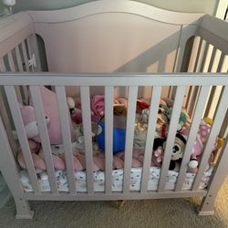 Infant Girl Crib 