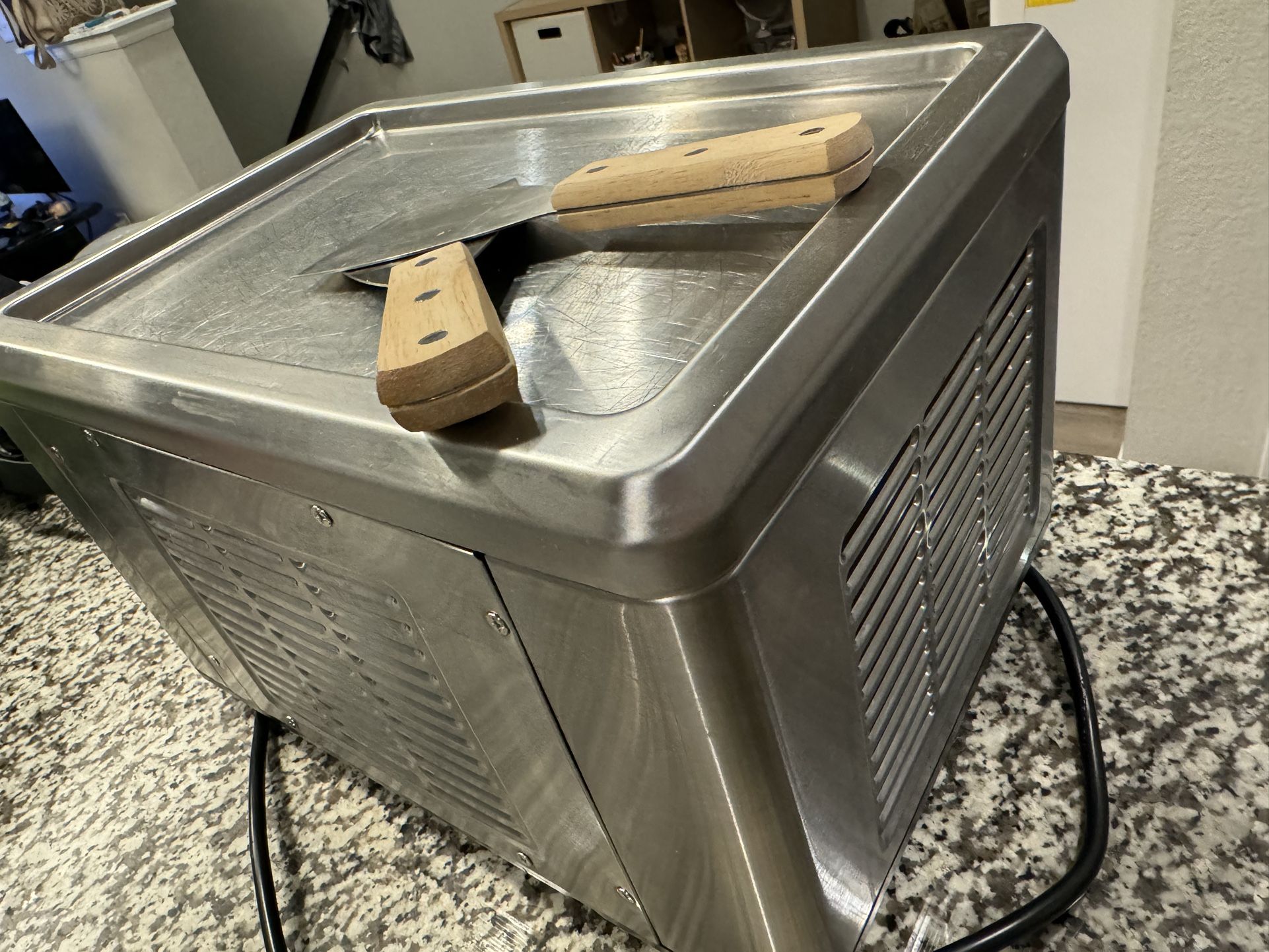 Whynter ICR-300SS Stainless Steel Rolled Ice Cream Maker