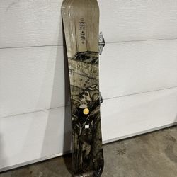 Lamar Tripper 154cm Snowboard 