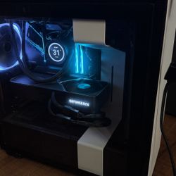 NZXT Gaming Desktop PC RTX 3090 32GB i7-12700K w/ accessories