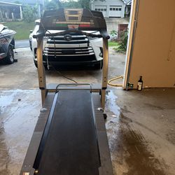 New Pro-Form XP 542e Treadmill 