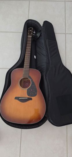 Yamaha Guitar FG 700s