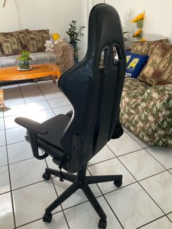 Racer chair 90% new clean