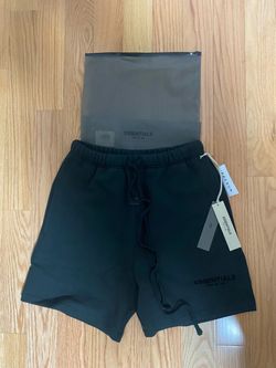 Black Essentials shorts