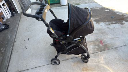 Graco Stroller With Detachable Car Seat