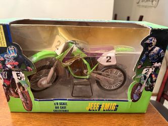 Jeff Emig Kawasaki KX250 – Racing Champions 1:9