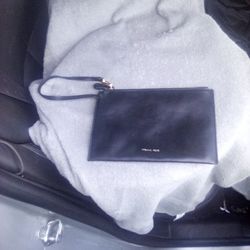 BLACK MICHAEL KORS LEATHER HAND BAG /PURSE