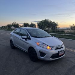 2012 Ford Fiesta