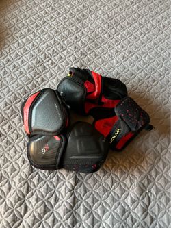 Hockey elbow pads