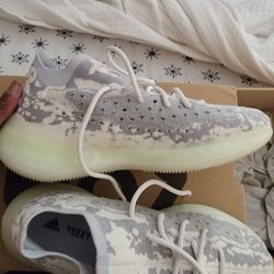 Yeezy 380 Alien 👽og 10.5 