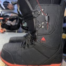 Men’s Snowboard boots Size 9 